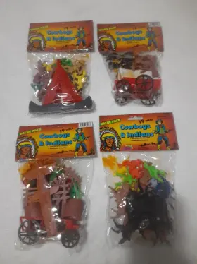 Agglo 042796604567 4 Pks Cowboys And Indians Vintage Old West Figures Wagon Canoe Totem Teepee