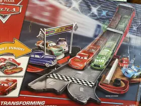 Dvf38 Alexander Mcqueen 887961367874 Disney Cars Transforming Lightning Playset