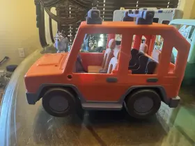 13018 Bluey Family Vehicle Playset Orange With Figure And Surfboard Boxed