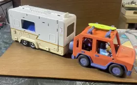 13096 Bluey Ultimate Caravan Adventures Camper Playset 4 Figures