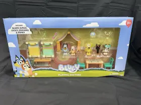 Lk17525 Bluey Playing Doctors Playset With Bingo Lucky Snickers Honey 5-piece