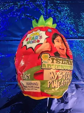 Bonkers 810054662433 New Ryans World Island Adventures Mystery Pineapple With 9 Surprises 2023