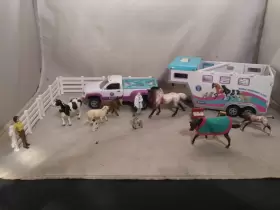 59216 Breyer Stablemates Truck And Gooseneck Trailer Mobil Veterinary Clinic