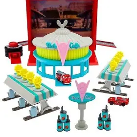 90900423 Cars Disney On-the-go Flos Cafe Playset