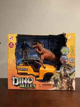 Chap Mei 827529426063 Dino Valley With Jeep Attack Playset Action Figure 2022 Brand New