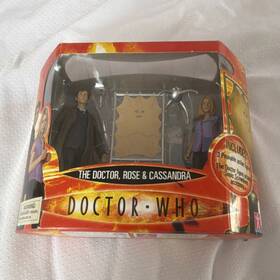 Character Options 00767-220806-via Doctor Who Playset The Rose Cassandra Figures