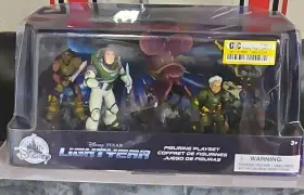 087-16-5958 Disney Pixarlightyear Buzzlightyear Figurine Playset Mpn Damaged Box
