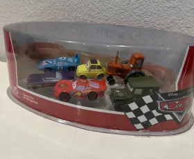 1364-db Disney Store World Of Cars Figurine Playset 6 Pieces Foldout Play Scene New