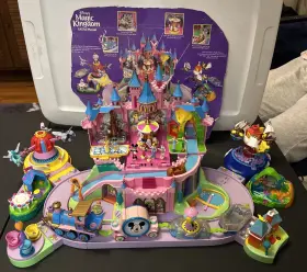 5314017 Disney Magic Kingdom Castle Playset Working Mini With Electronic Train/fig