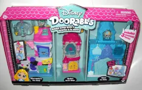 Disney 630996694046 Doorables Mad Hatters Tea Shop Belles Book Elsas Ice Rink New