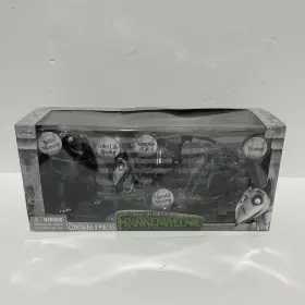 Disney 885561122091 Frankenweenie Collector Pack 9 Pieces Turtle Monster Vampire Cat Wererat