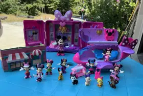 Disney 886144896767 Minnie Mouse Bow Liner Jet Jr Glam Suitcase Kit Snap Style Dolls Huge Lot