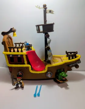 X9241 Disney Mattel Jake And The Neverland Pirates Musical Talking Pirate Ship