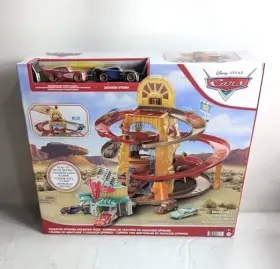 Disney Pixar 887961916683 Cars Radiator Springs Mountain Race Track Set