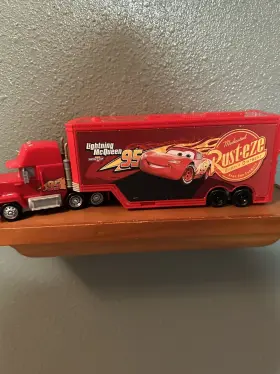 Hdn03 Disney Pixar Cars Lightning Mcqueen #95 Rusteze Mack Superliner Truck Trailer