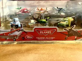 4092-db Disney Store Planes Fire And Rescue Dusty Crophopper Figurine Playset