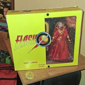 Flash Gordon 93n030421 Boxed Playset And Ming Figures With Sword Staff