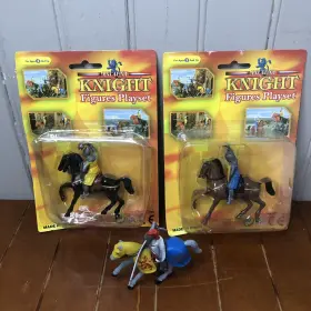 2793 Greenbrier/kai Jal Industrial Ltd. #2793 Ancient Knight Figures Playset Model By With Sword Yellow Blue