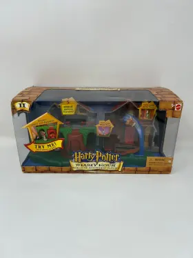 Harry Potter 074299539343 Weasley House World Of Hogwarts Playset