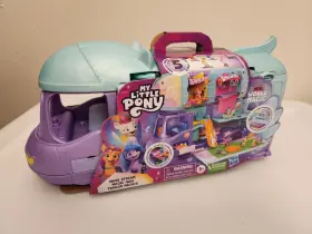 Hasbro 010994199197 My Little Pony Playset Mini World Magic Mare Stream Buildable Trailer Camper Van