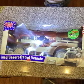 6164480000 Hasbro G.i. Joe Jeep Desert Patrol Vehicle Playset 53311 Twin Guns Axe Shovel