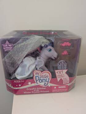 Hasbro 62175 Rare Vintage 2005 My Little Pony Graceful Glimmer As The Winter Crystal Princess