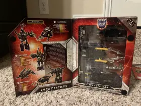 6964960000 Hasbro Transformers Insecticons Toys R Us Commemorative Edition