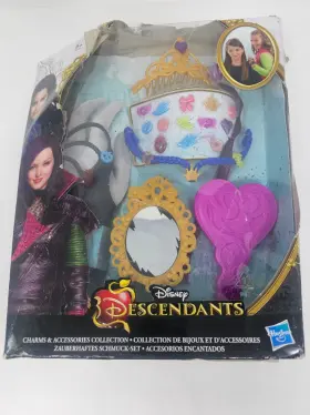 B3132 Hasbro Disney Descendants Charms And Accessories Collection Playset New