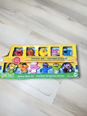 F1353 Hasbro Sesame Street School Bus Deluxe Figure Set 11-pk Playskool Muppets Cake Toppers