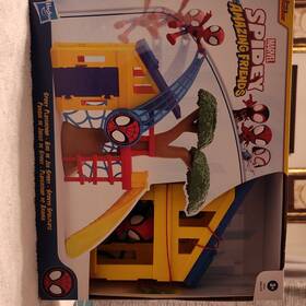 Hasbro F1931 Marvel Spidey And His Amazing Friends Playset With Spider Web Slide