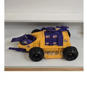 M-6268 Hasbro 1991 Vintage Parasite Armored Transport Playset Vehicle