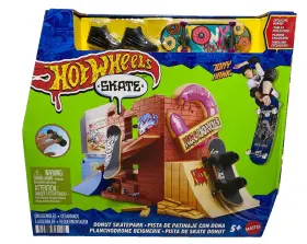 Hot Wheels 194735057757 Skate Donut Skatepark With Tony Hawk Fingerboard And Pair Of Shoes