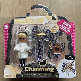 Jakks Pacific 192995733152 Charming Bag Charms Inch So Chic 10 Pc Charm Toy Set