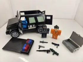 1239 Jazwares Roblox Jailbreak Swat Unit Vehicle 2 Figures And Accessories