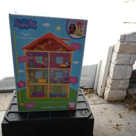 Jazwares 191726020134 Peppa Pig S Family Home 11-piece Playset Dollhouse Toy New / Sealed