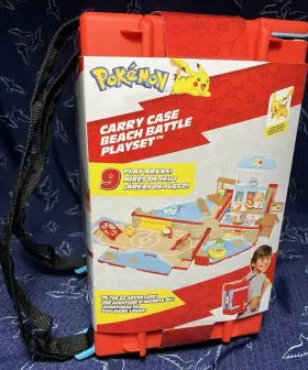 Jazwares 191726382249 Pok Mon Carry Case Beach Battle Playset With Pikachu Figure Backpack M
