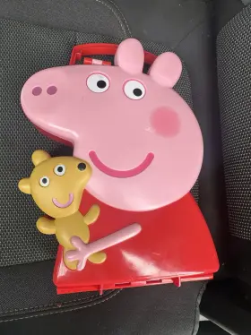 96599-0305-ext Jazwares 2003 Peppa Pig Playset Carrying Case With Figures And Toy Car