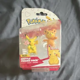 Pkw2488 Jazwares Pok Mon Pikachu And Teddiursa Battle Figure Pack Playset