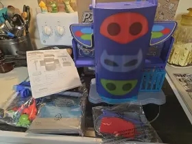 Just Play 121290229053 Pj Masks Mission Control Hq Playset With Catboy And Romeo Figures. Open Box Only