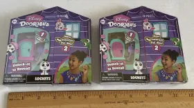 44527 Just Play 2 Disney Doorables Lockets 20 Pieces Each New