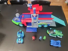 Just Play 886144955662 Disney Pj Masks Seeker Semi Truck Playset - Bonus Deluxe Cat-car And Catboy Figure
