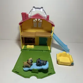 94216 Just Play Disney Junior Puppy Dog Pals Stow N Go House Playset Couch 2 Pets Good