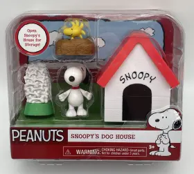 Just Toys 886144450815 Peanuts Snoopys Dog House Set Woodstock 2015