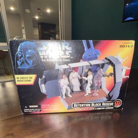 Kenner 2758477574 Star Wars Detention Block Rescue Playset Princess Leia Vintage Features