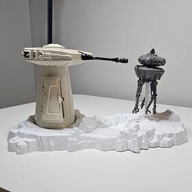Kenner 39380 Star Wars Hoth Playset Imperial Probe Droid Base Tower Gray White