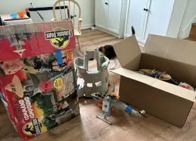 54632 Kenner Jurassic Park Electronic Command Compound Playset Figures Dinosaurs Box 54632 Kenner Jurassic Park Electronic Command Compound Playset Figures Dinosaurs Box