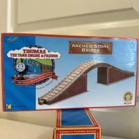 99301 Learning Curve Thomas The Tank Engine Arched Stone Bridge Real Wood 1996 New See Pics