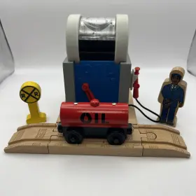 Lc09706 Learning Curve Thomas And Friends Sodor Oil Depot With Red Tanker Car Wooden Railway Track