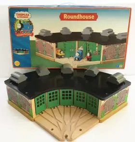 Lc99320 Learning Curve Thomas And Friends Wooden Railway Roundhouse Shed With Track In Box Exc Cond 2004