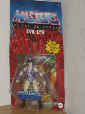 Masters Of The Universe 887961982879 Evil-lyn Action Figure Includes Comic Brand New Package